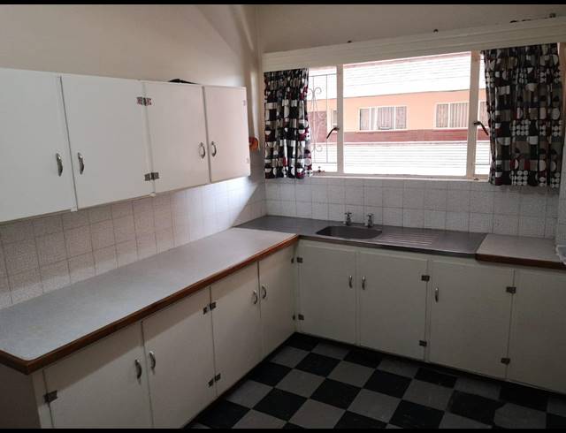 2 BEDROOM APARTMENT TO LET IN CLARENDON